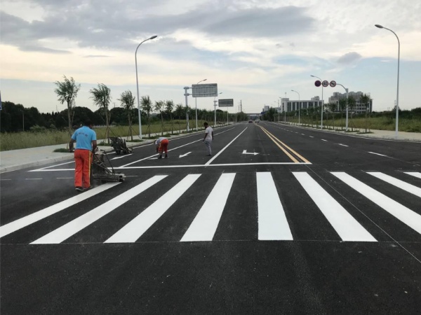 安吉夜间道路划线施工噪音太大扰民怎么办，这事儿到底该怎么破？